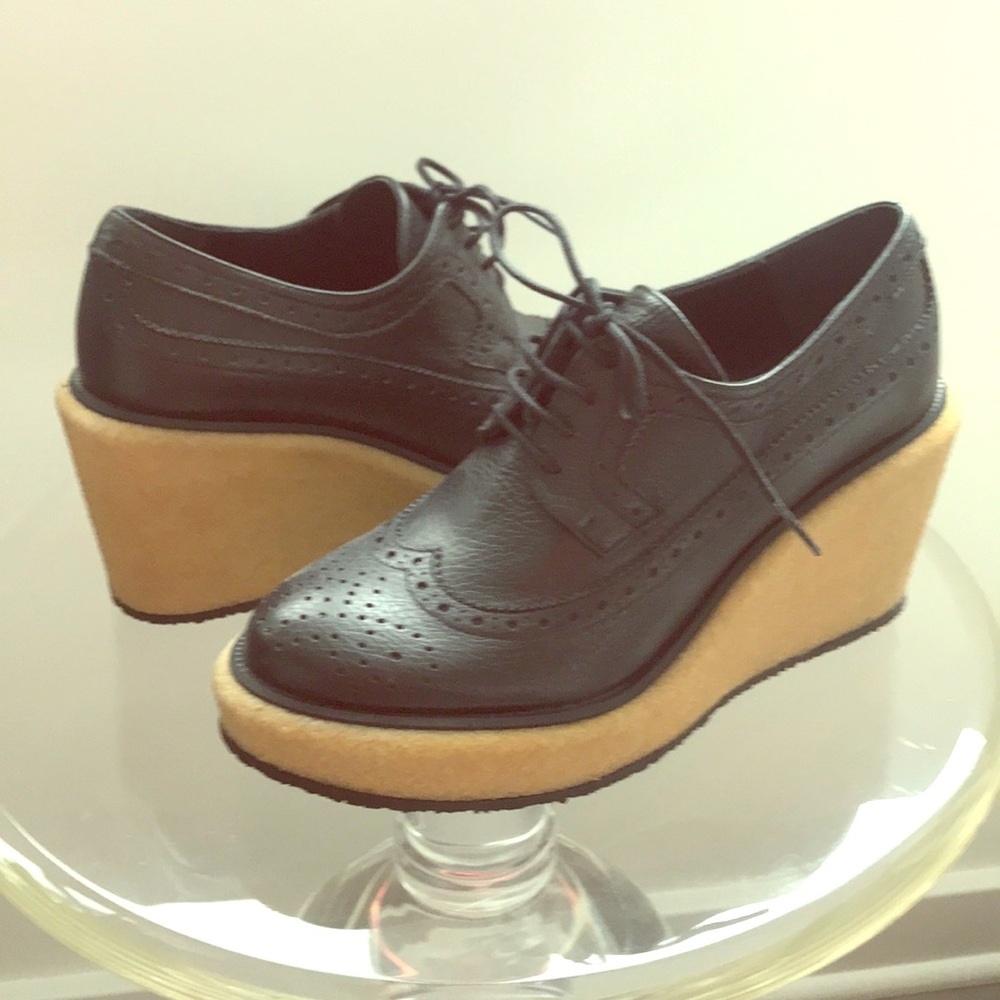 Trendy Paloma Barcelo wedge oxfords